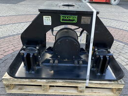 Häner HPC400A þjappa á Gröfu